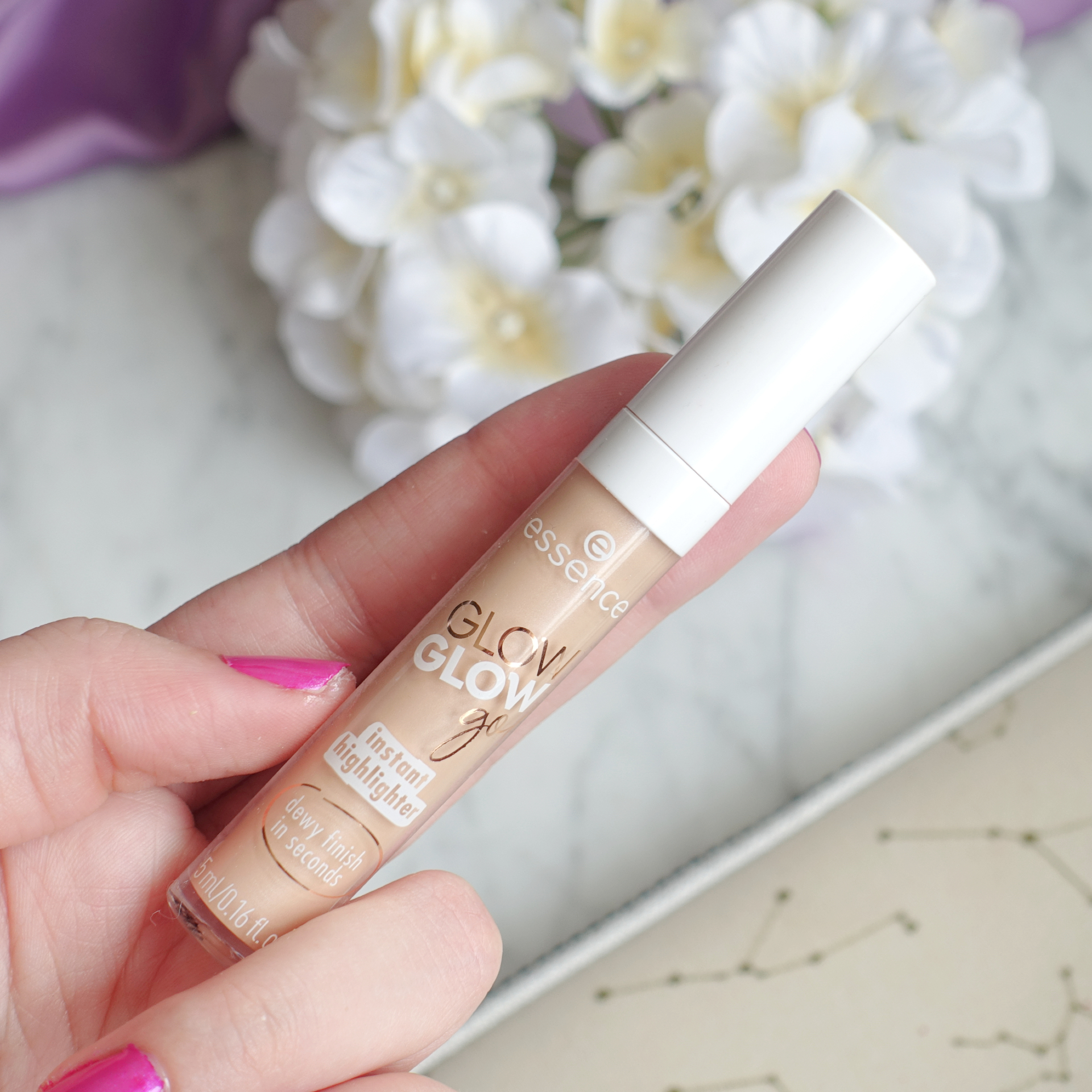 Essence - Glow Glow Go! Instant Highlighter Iluminador Líquido