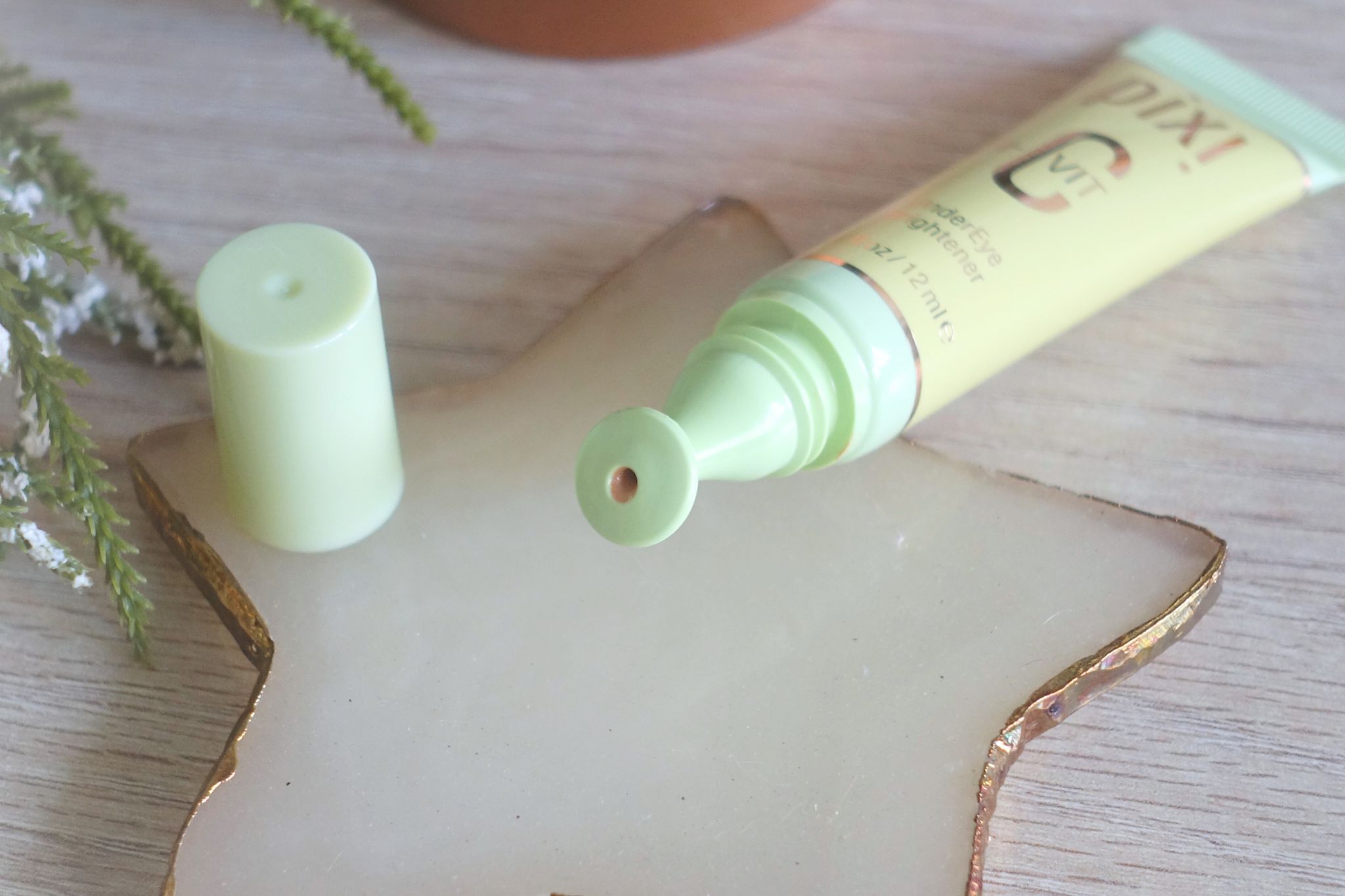 Pixi Beauty +C Vit UnderEye Brightener (Review/Reseña)